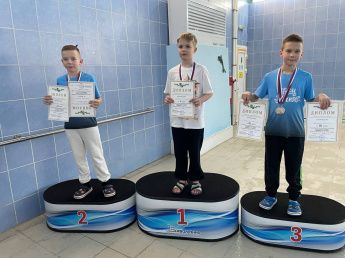 Соревнования по плаванию "Зимние старты"